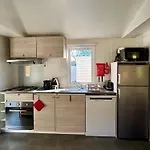 Mobil-home A Pied - 4 Etoiles Camping *